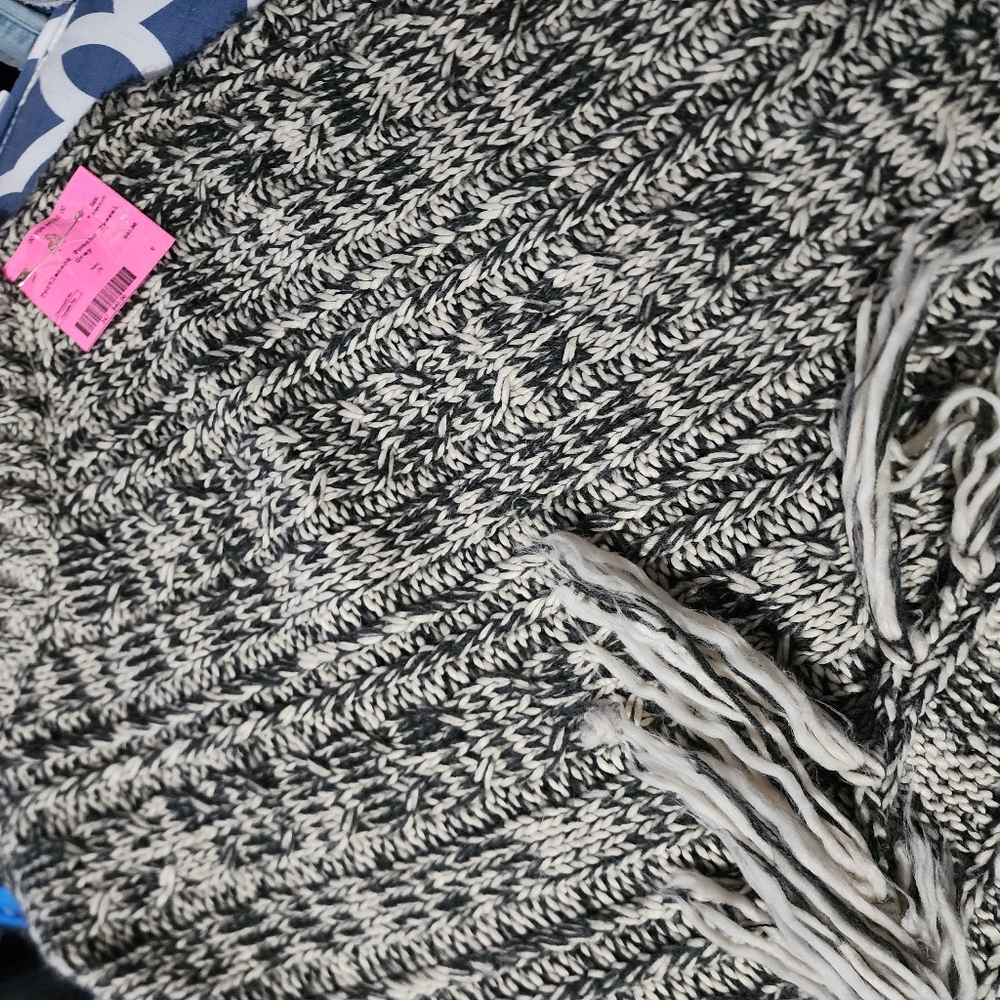 Poncho sweater